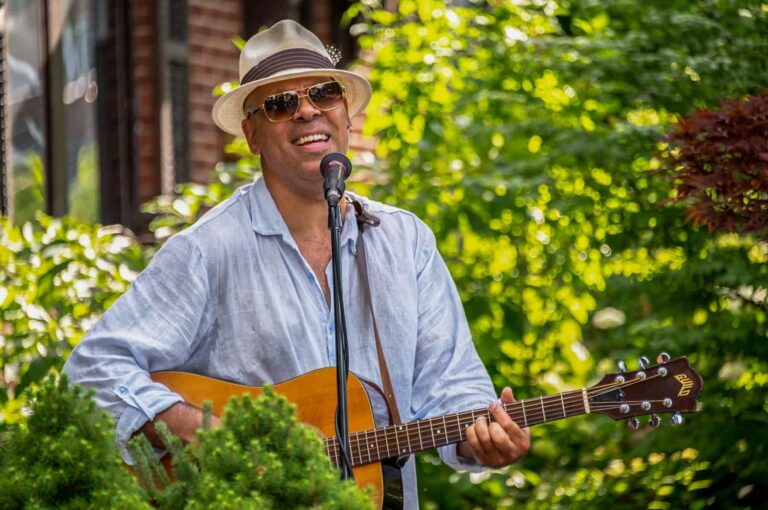 Beau Dixon at Toronto Music Garden on Sun, Jul 9th, 2023 400 pm